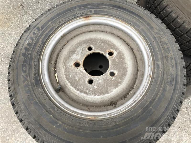 Toyo H09 Pneus, Rodas e Jantes
