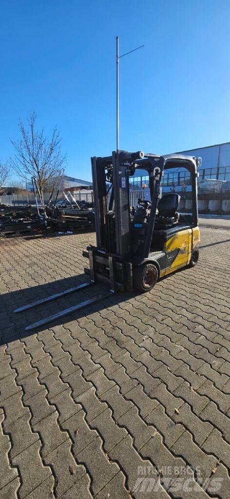 Linde E 16 P-02 Empilhadores eléctricos