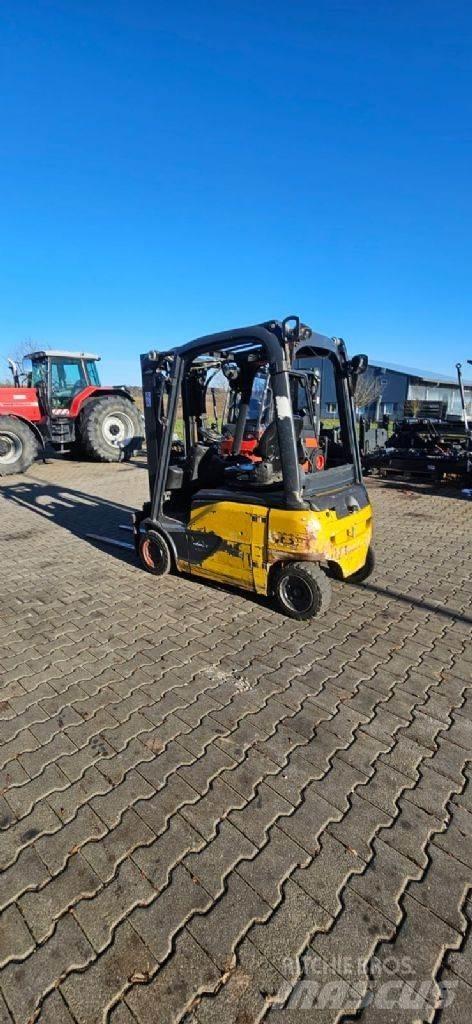 Linde E 16 P-02 Empilhadores eléctricos