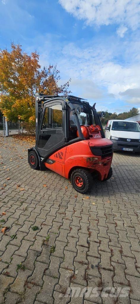 Linde H 30 T-02 Empilhadores a gás