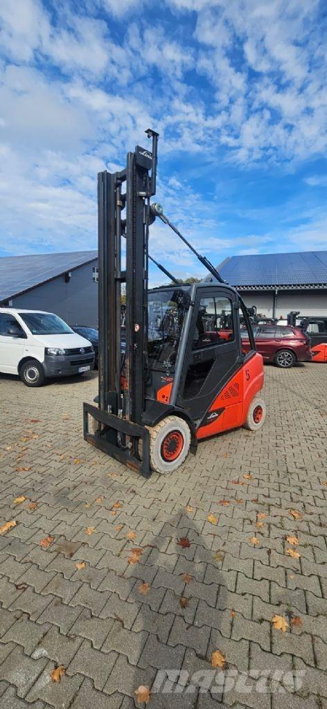 Linde H 30 T-02 Empilhadores a gás