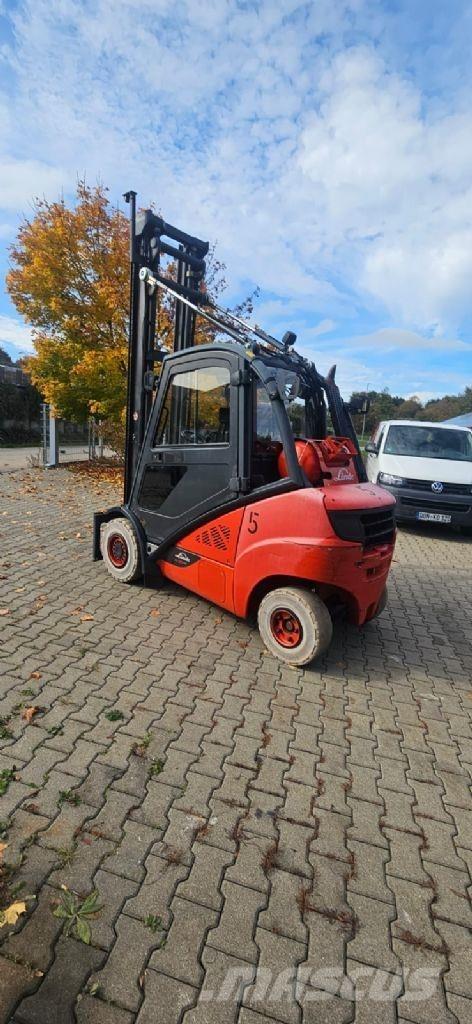 Linde H 30 T-02 Empilhadores a gás