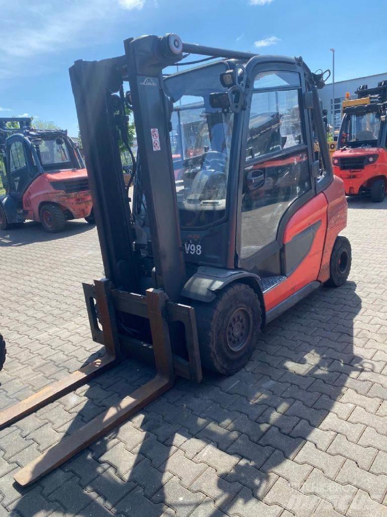 Linde H 35 T-01 Empilhadores a gás
