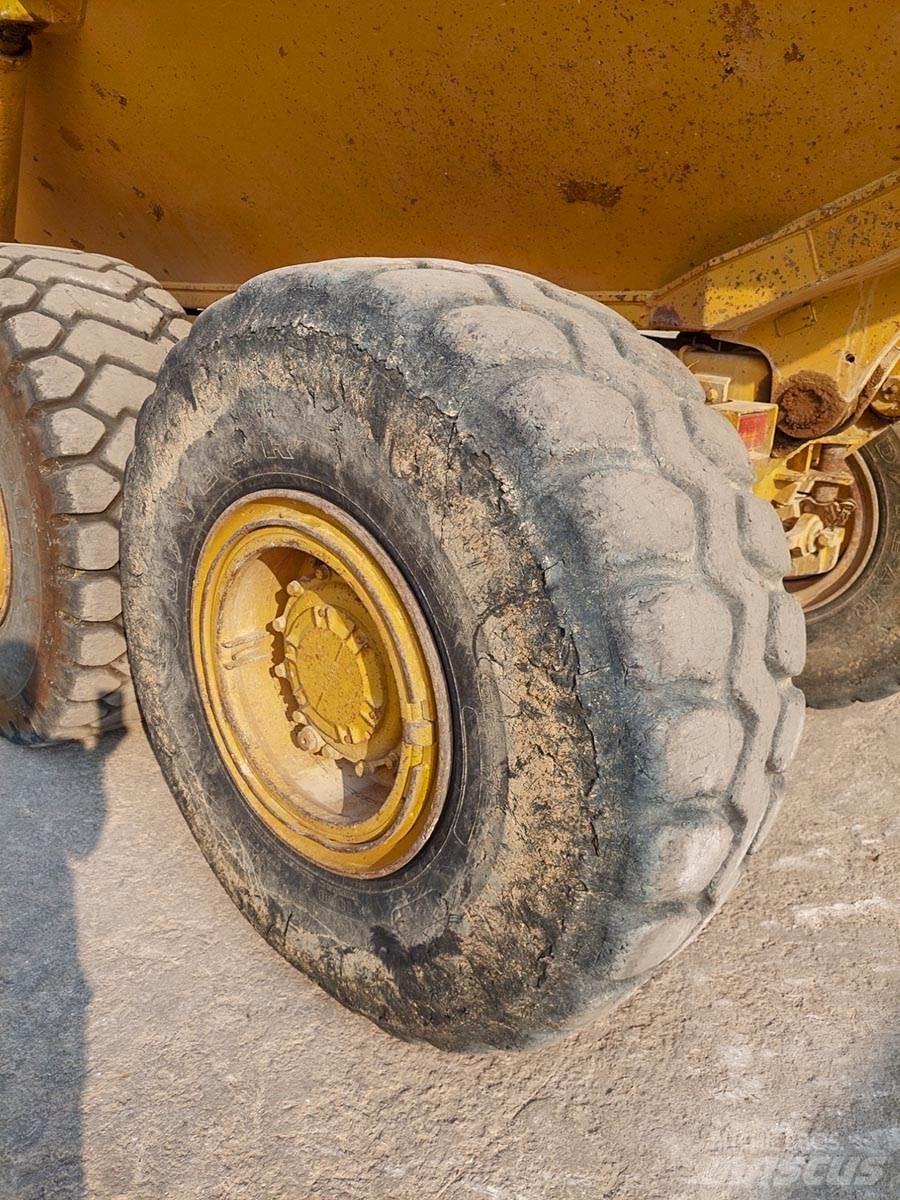 CAT D250E Camiões articulados