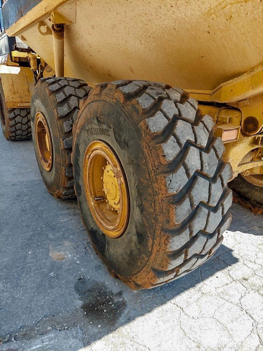CAT D250E Camiões articulados
