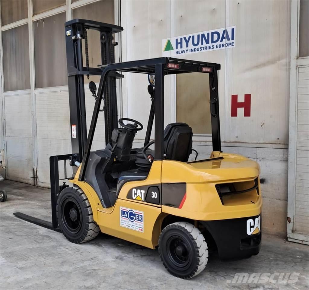 CAT DP30NT Empilhadores Diesel