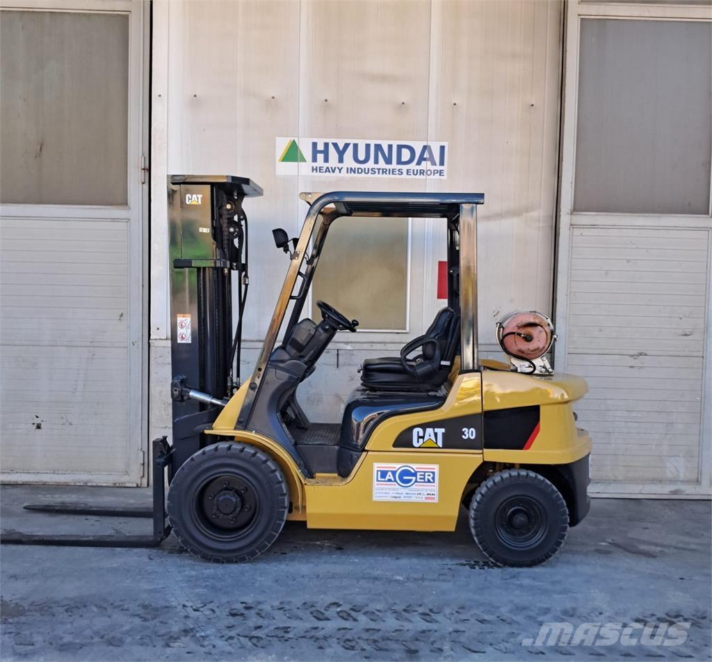 CAT GP30NT Empilhadores a gás