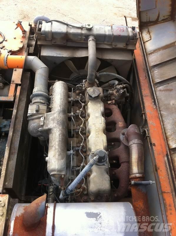 Hitachi UH 103 Escavadoras de rastos
