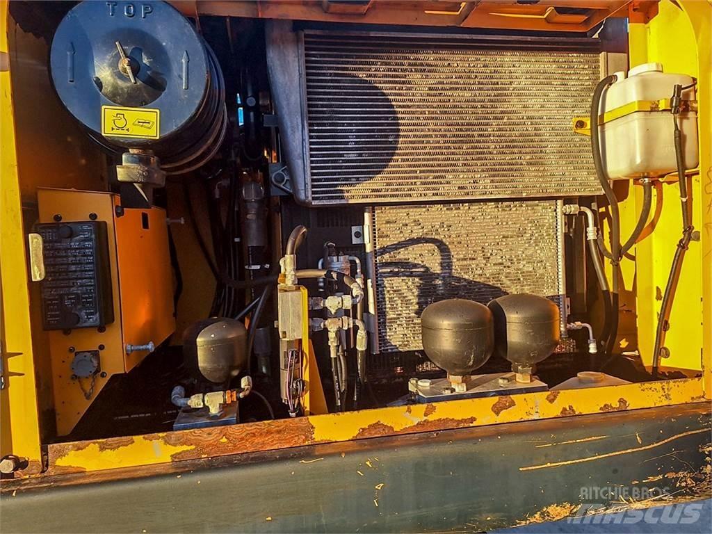 Hyundai R170W-7A Escavadoras de rodas