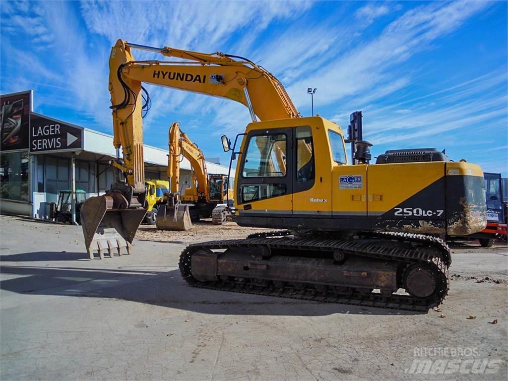 Hyundai R250LC-7 Escavadoras de rastos