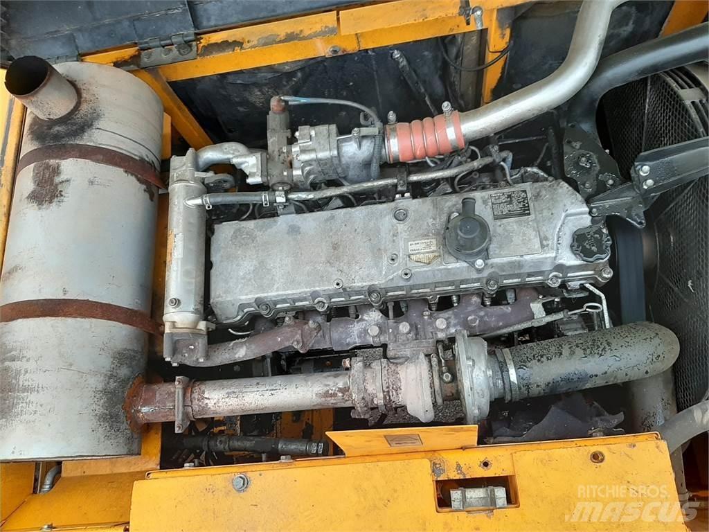 JCB JS330NL Escavadoras de rastos