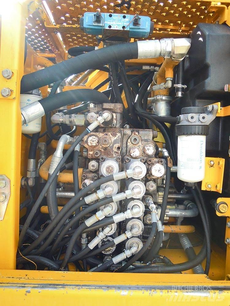 JCB JZ255NC Escavadoras de rastos