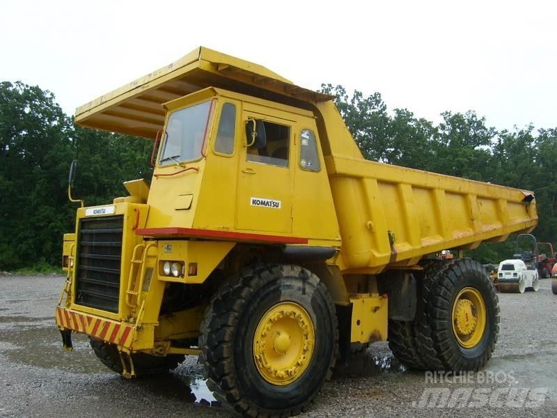 Komatsu HD325-5 Dumpers de obras