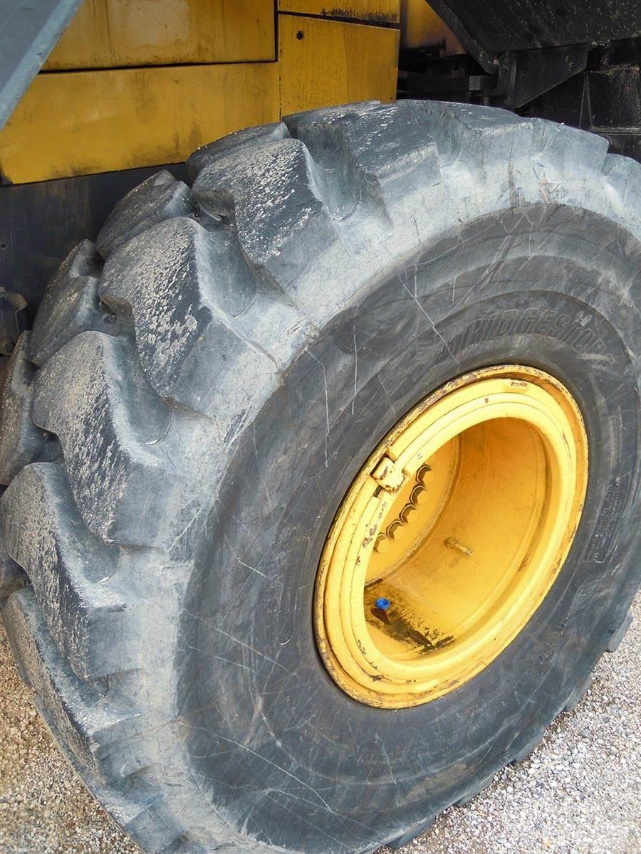 Komatsu WA430- 6E0 Pás carregadoras de rodas