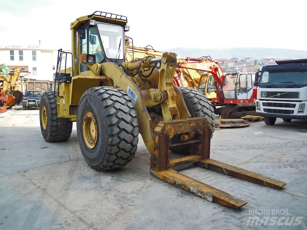 Komatsu WA500-1 Pás carregadoras de rodas
