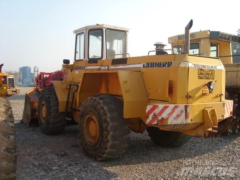 Liebherr L 551 Pás carregadoras de rodas