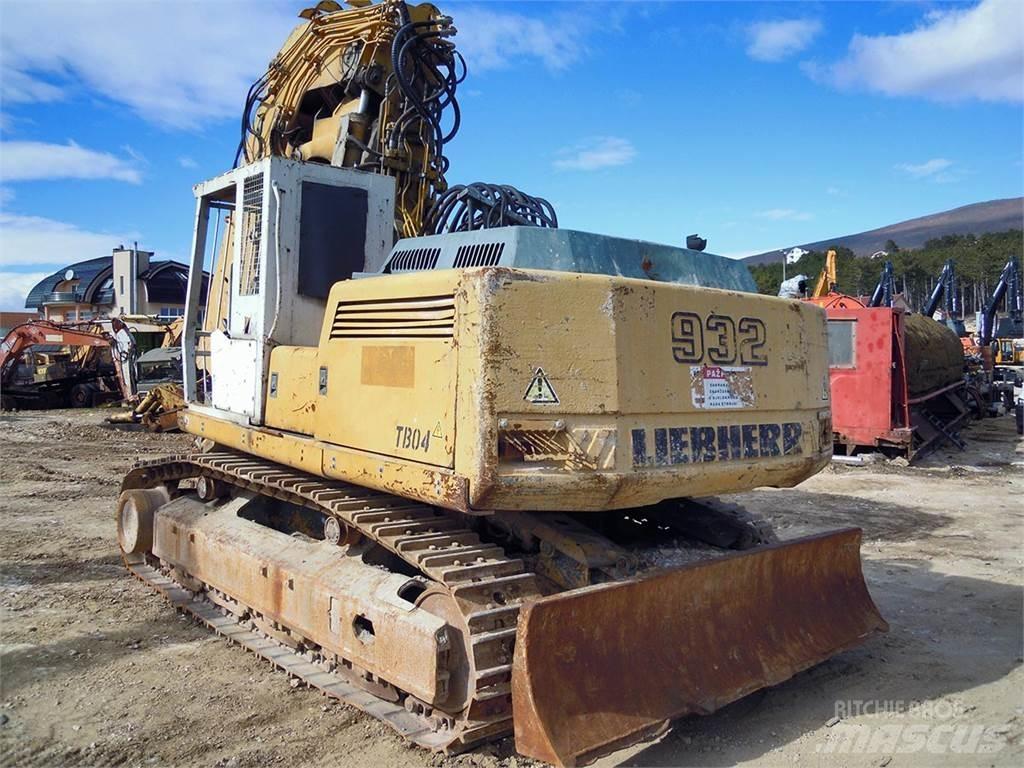 Liebherr R932 T Escavadoras de rastos