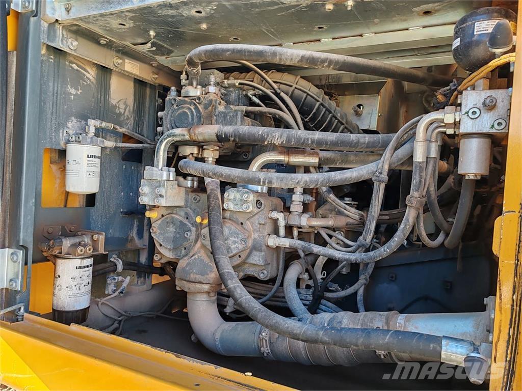 Liebherr R938 NLC Escavadoras de rastos