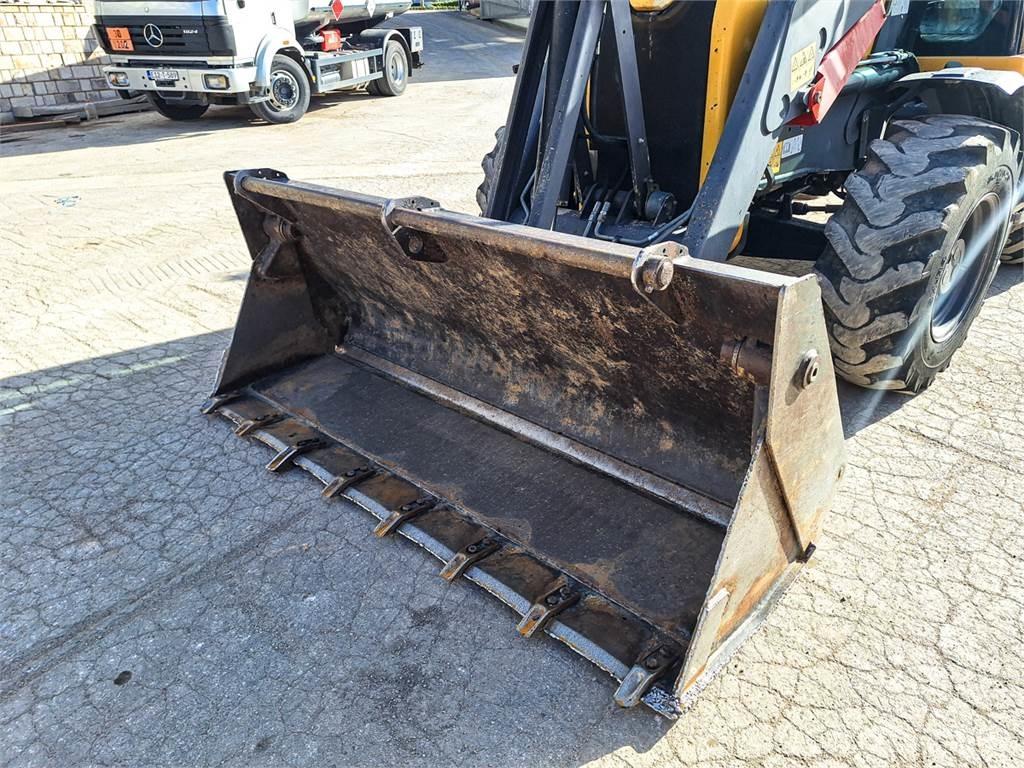 Mecalac TLB890PS Retroescavadoras