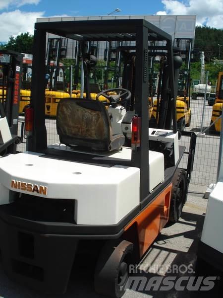 Nissan NH02M20 Empilhadores - Outros