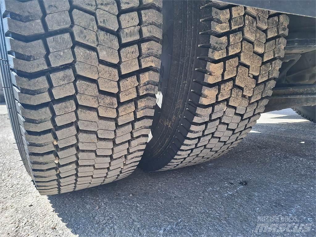 Volvo 460 Camiões basculantes
