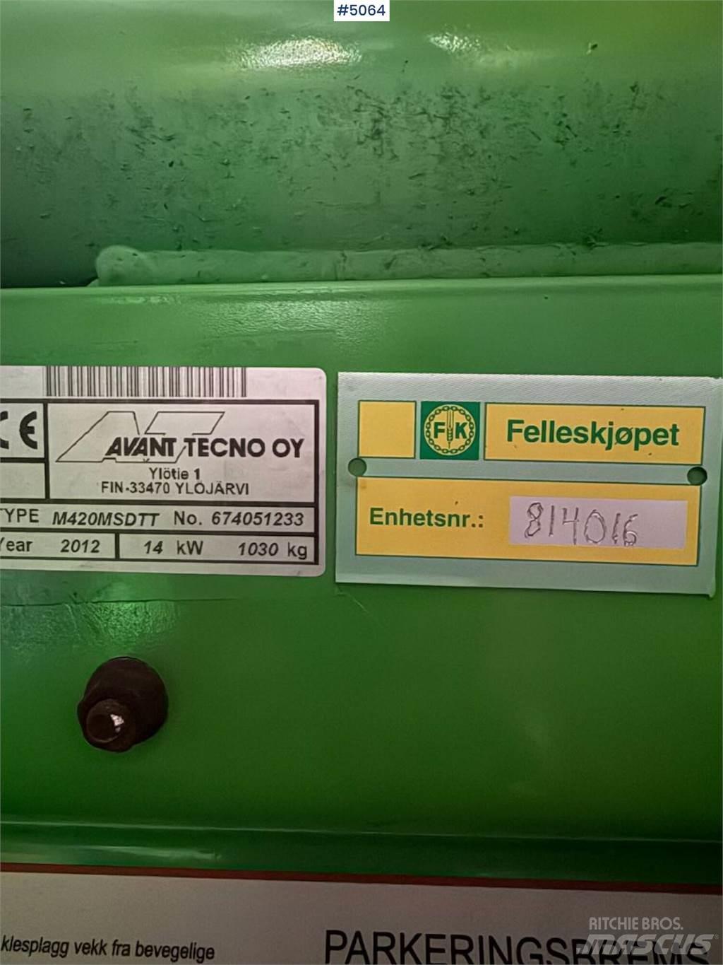Avant M420 Carregadora multifunções