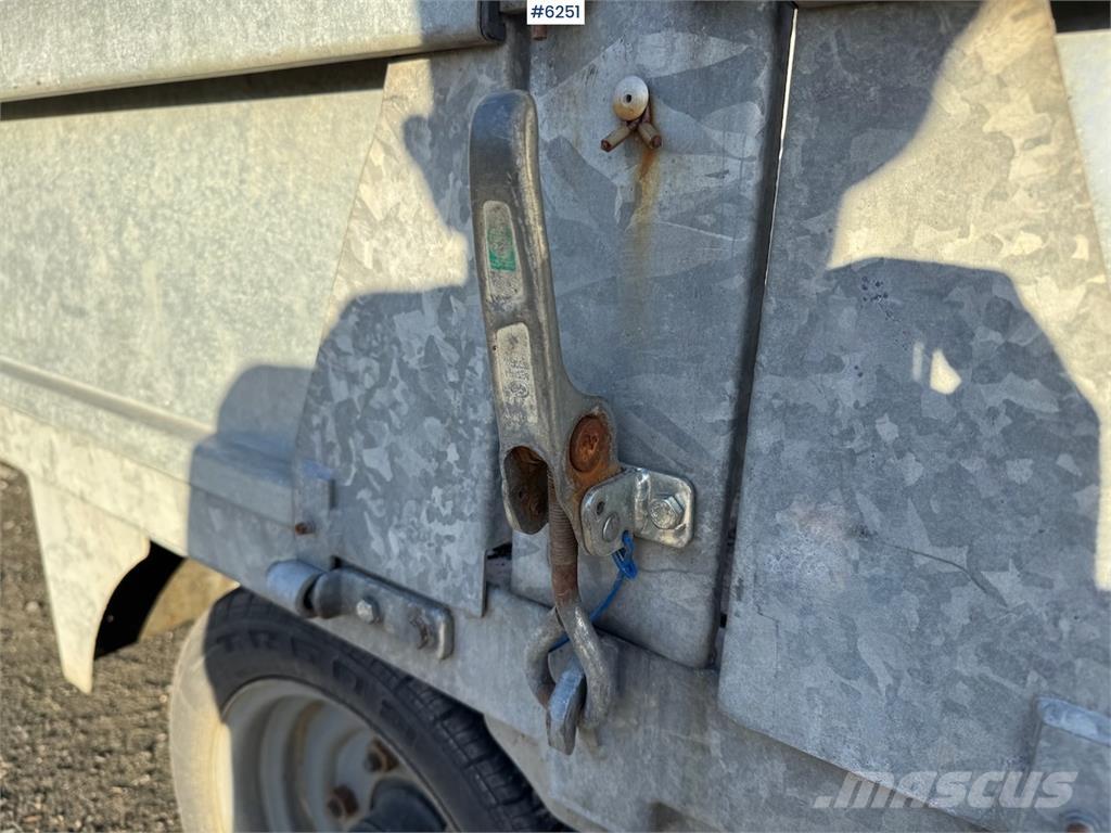 Bateson PL Reboques Leves