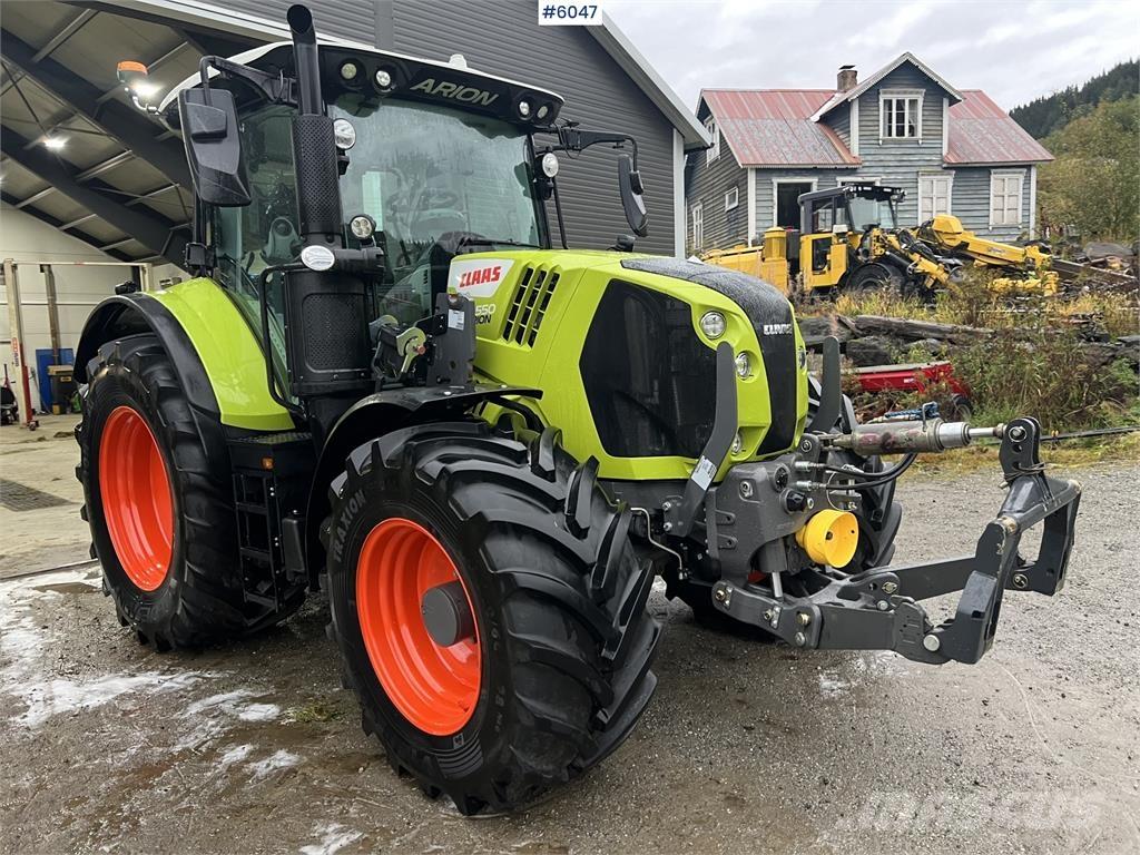 CLAAS 550 Tratores Agrícolas usados