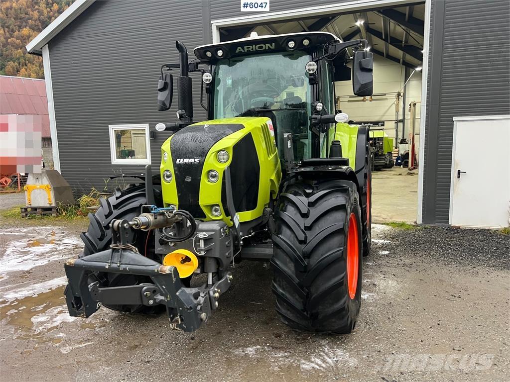 CLAAS 550 Tratores Agrícolas usados