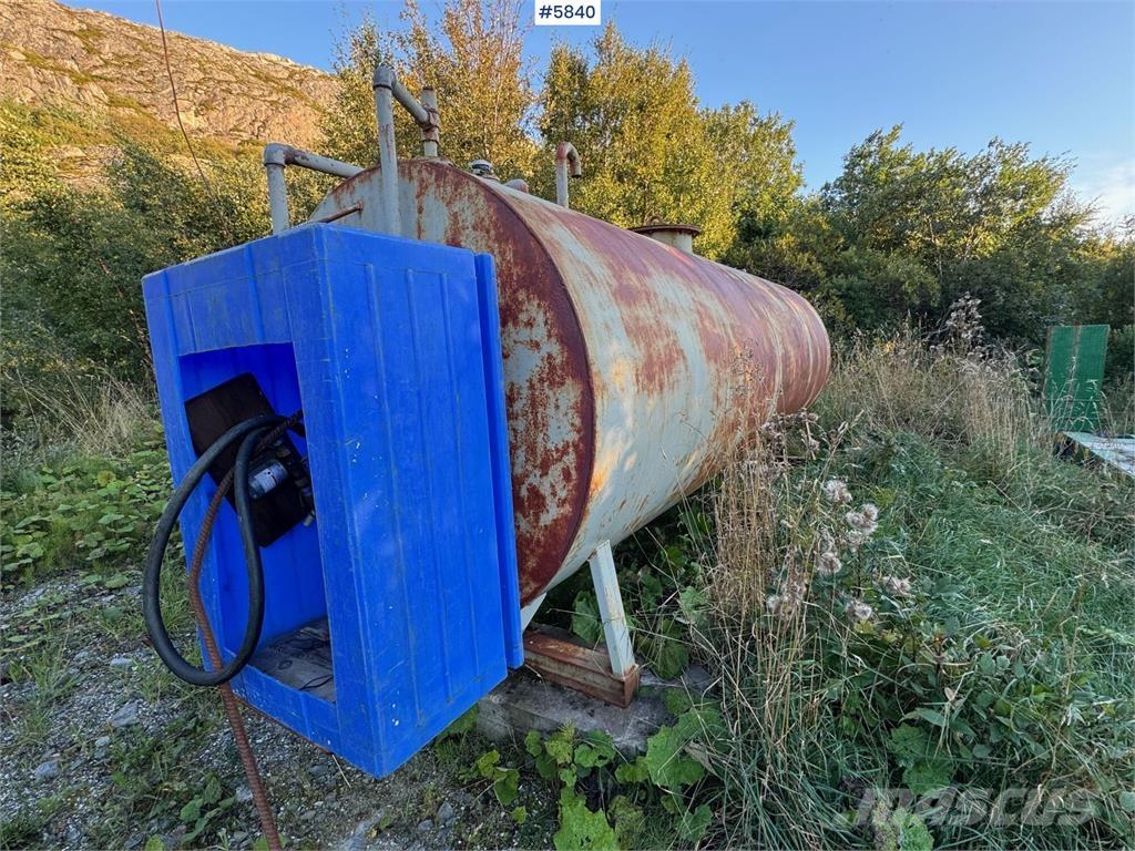  Dieseltank 12000L Outros componentes