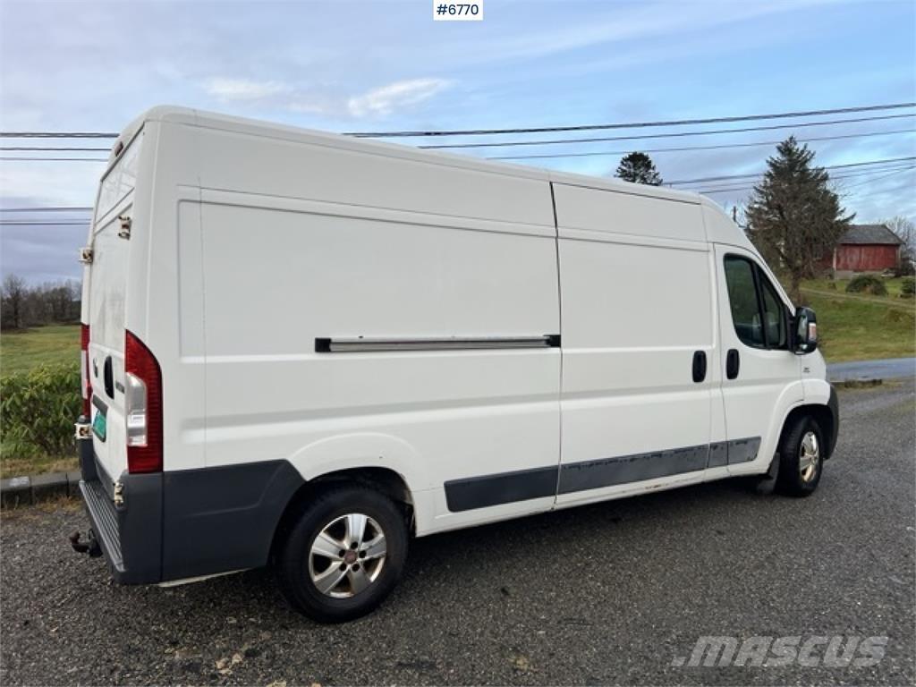 Fiat Ducato 4X2 Carrinhas de caixa fechada
