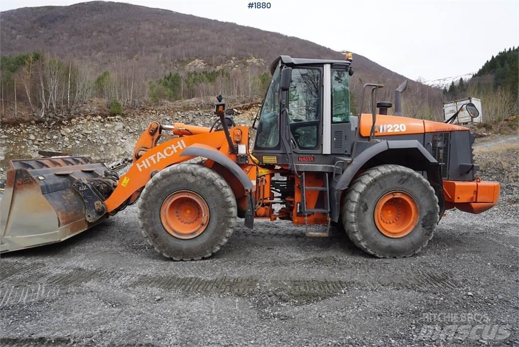 Hitachi ZW220 Pás carregadoras de rodas