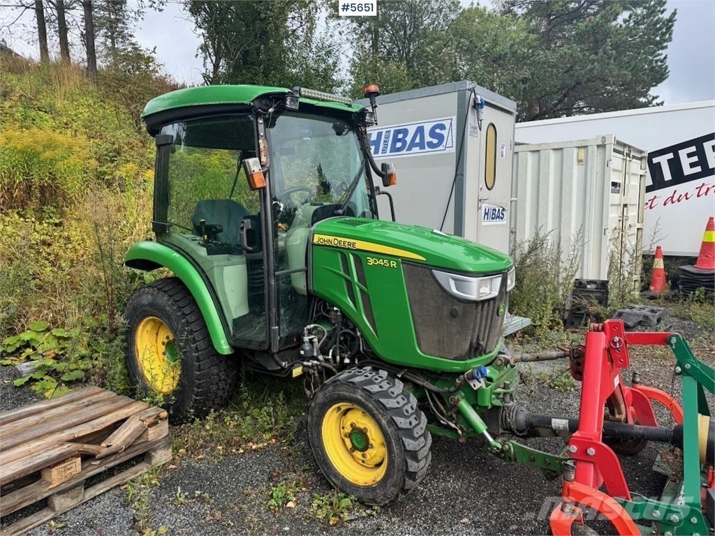 John Deere 3045R Tratores Agrícolas usados