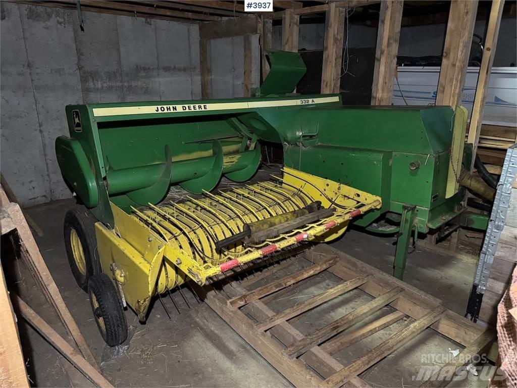John Deere 332 A Outro equipamento de ceifa