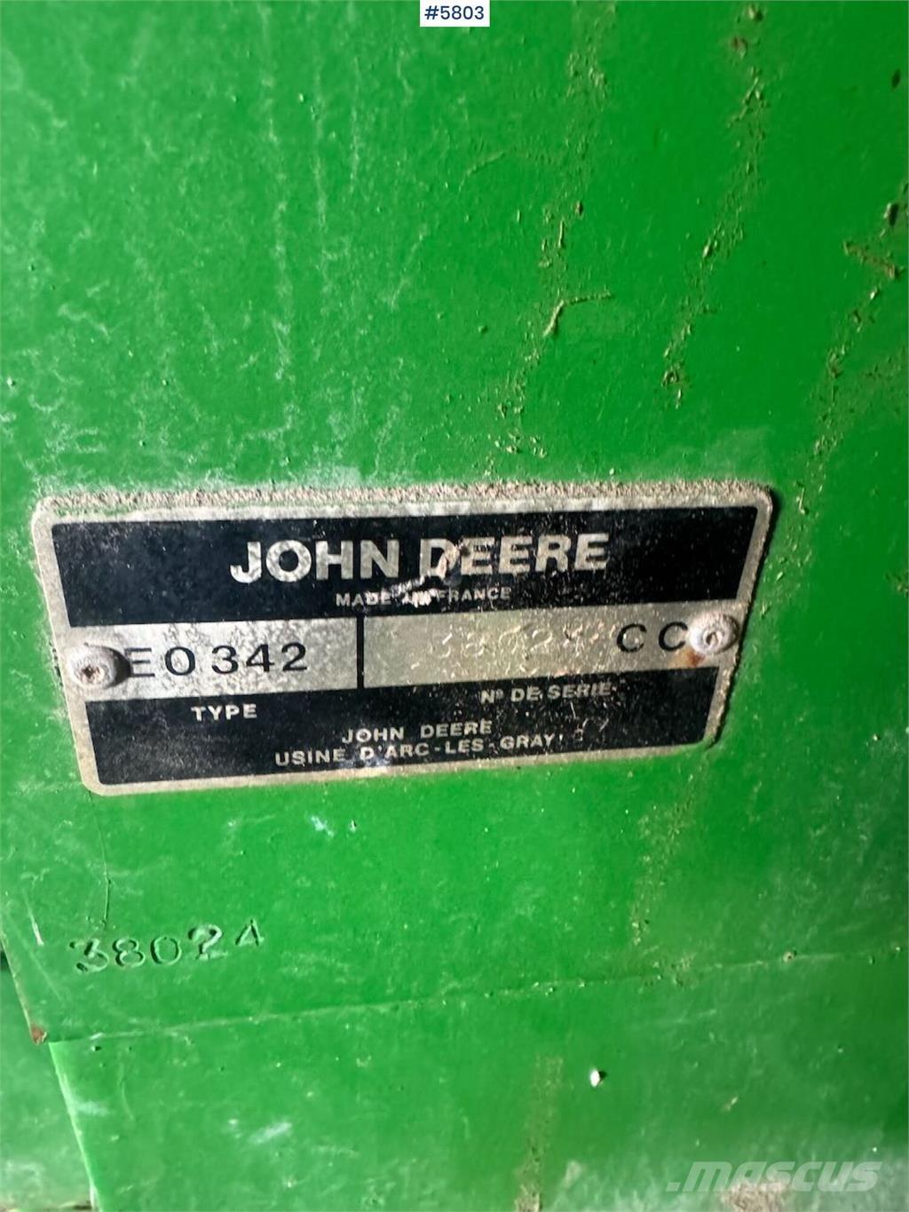 John Deere 342 Outro equipamento de ceifa