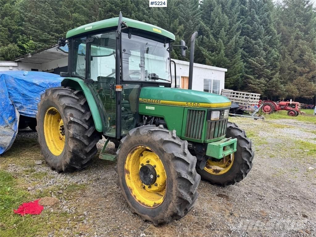 John Deere 5400 Tratores Agrícolas usados