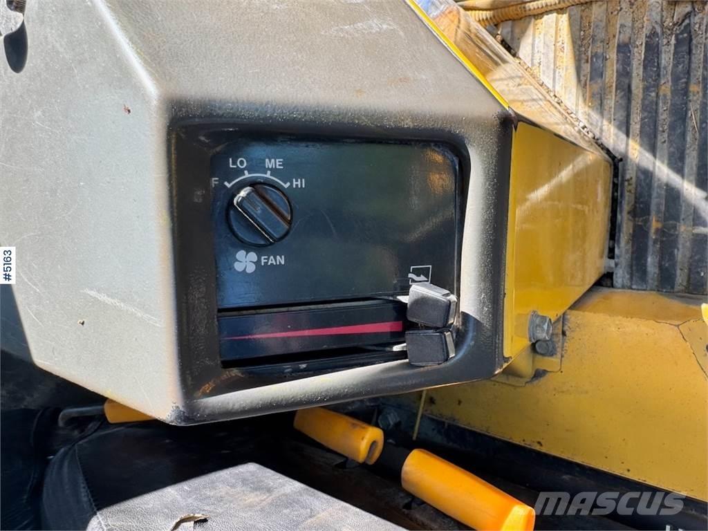 Komatsu WA420-1 Pás carregadoras de rodas