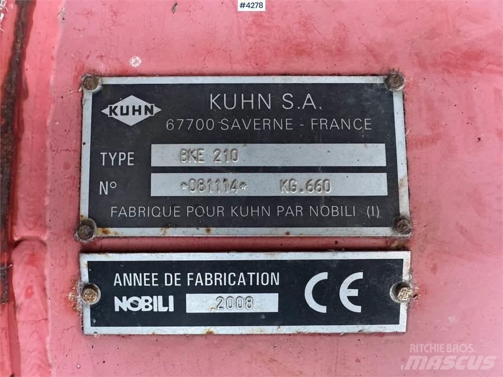 Kuhn BKE 210 Outro equipamento de ceifa