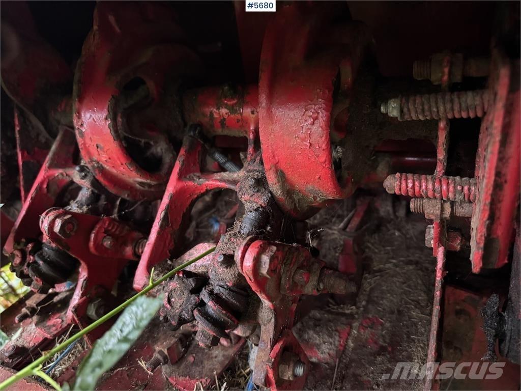 New Holland 268 Outro equipamento de ceifa