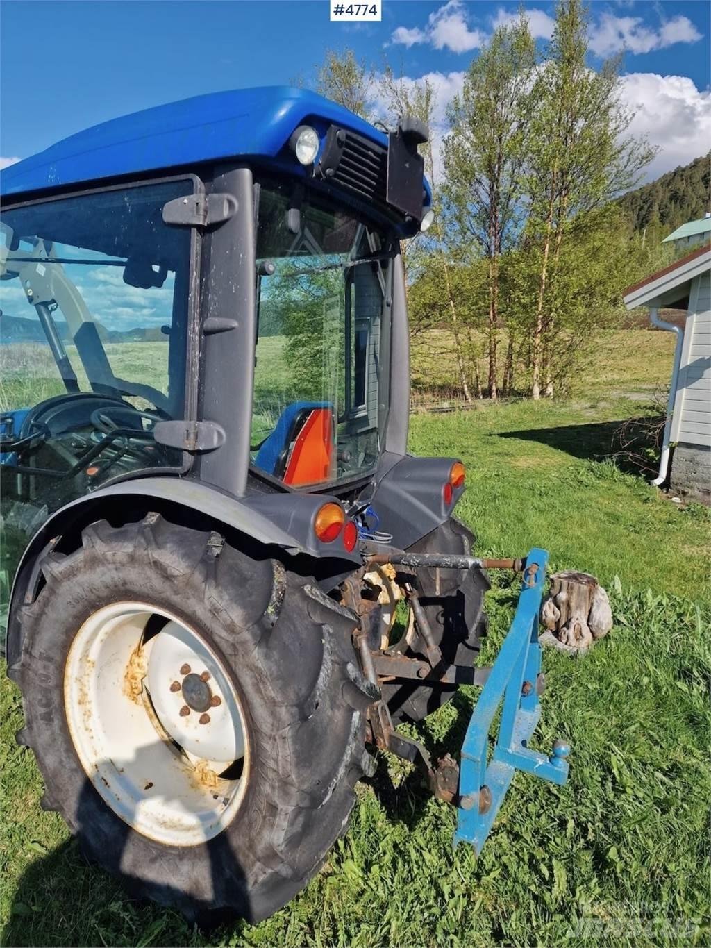 New Holland T3020 Tratores Agrícolas usados