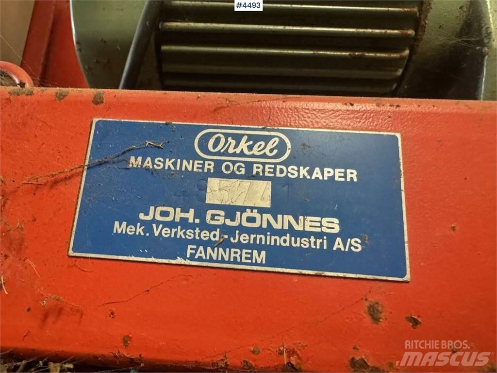 Orkel F2 Alimentadores de animais