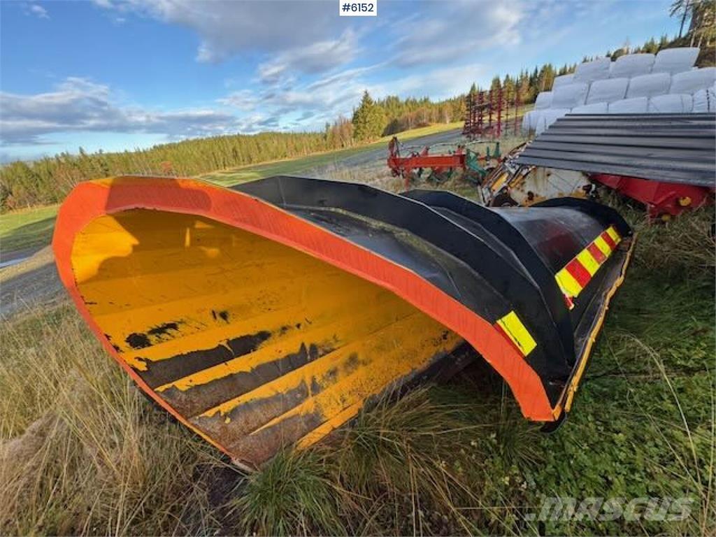  Øveraasen 2651 Lâminas de neve e arados