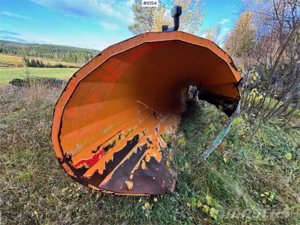  Øveraasen D2285 B Lâminas de neve e arados