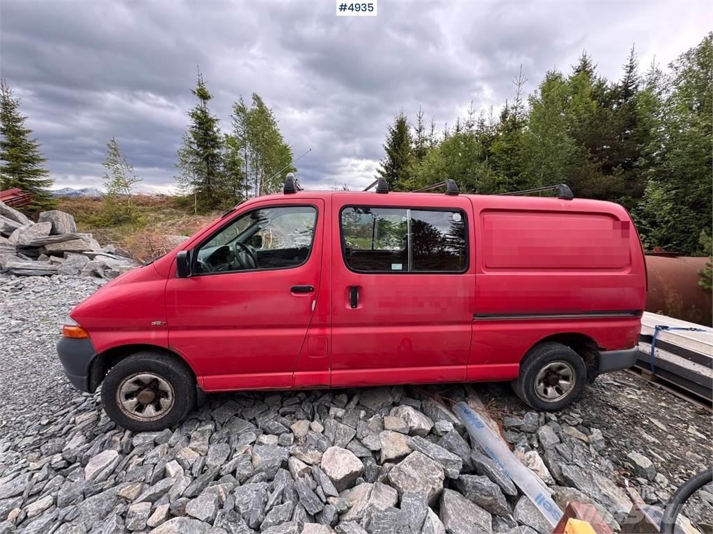 Toyota Hiace 4WD Carrinhas de caixa fechada