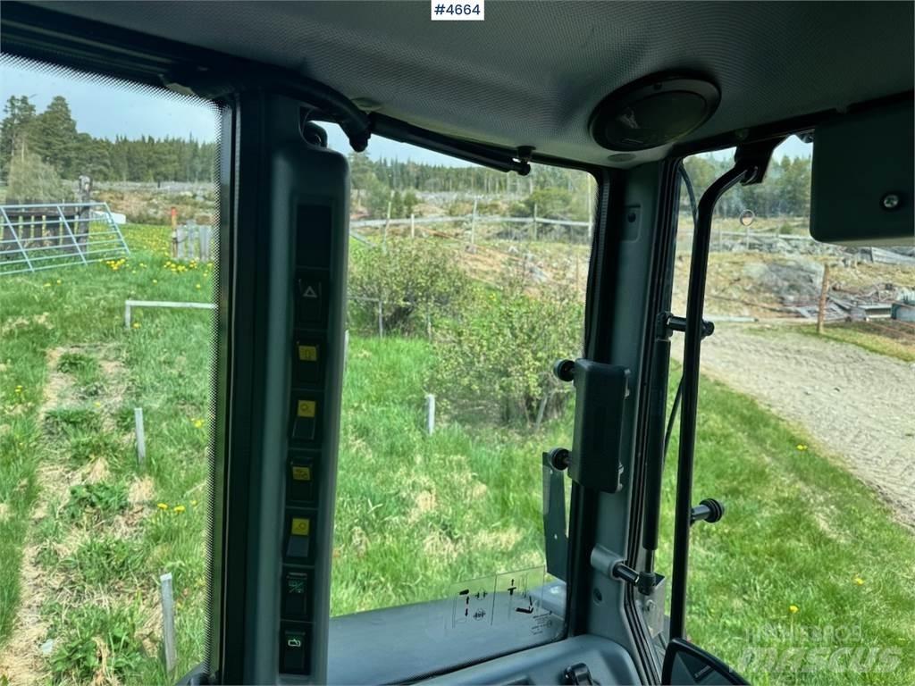 Valtra A85-4 Tratores Agrícolas usados