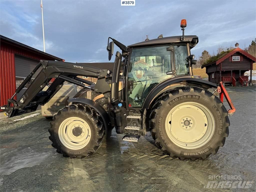 Valtra G135 Tratores Agrícolas usados