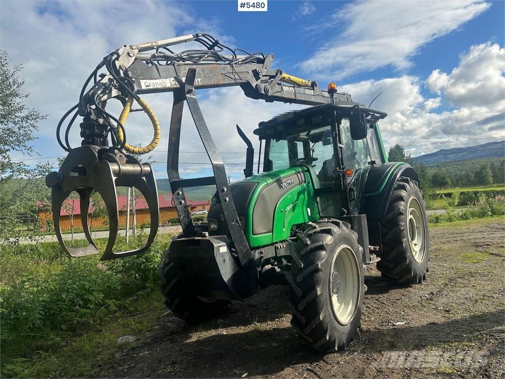 Valtra N101 Tratores Agrícolas usados