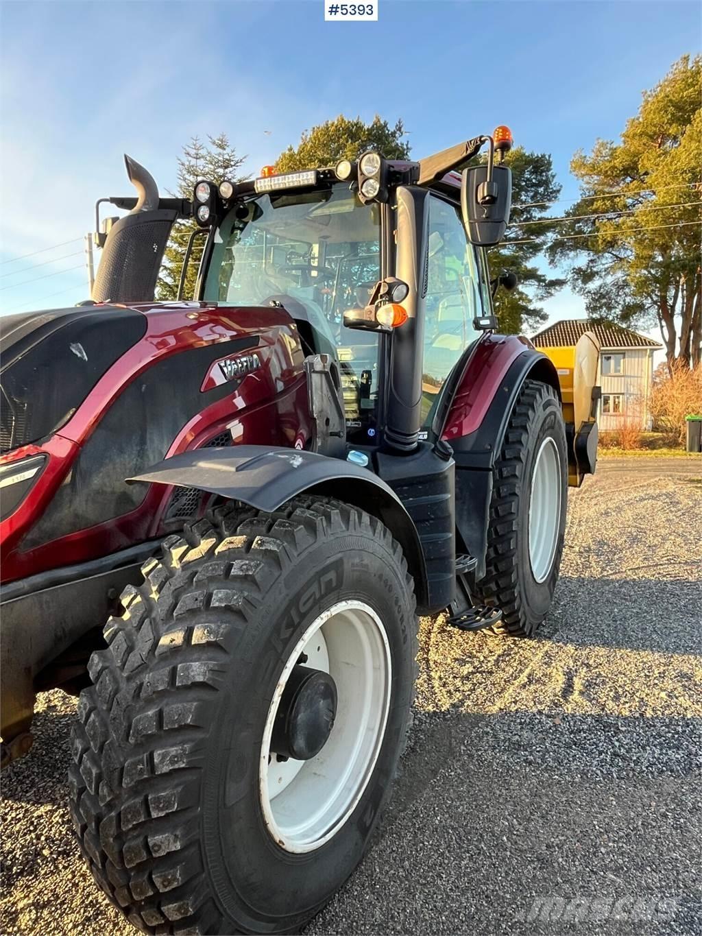 Valtra T174E Tratores Agrícolas usados