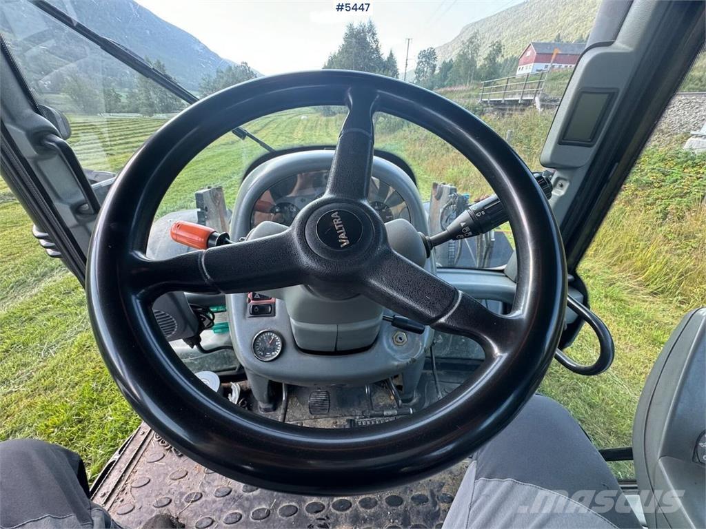 Valtra T202 Tratores Agrícolas usados