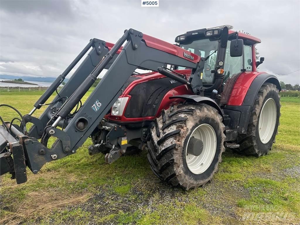 Valtra T213 Tratores Agrícolas usados